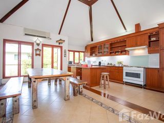 For sale 3 bed villa in Saraphi, Chiang Mai