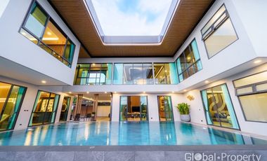 Haus zum Kauf mit 6 Zimmer in Bang Lamung, Chonburi