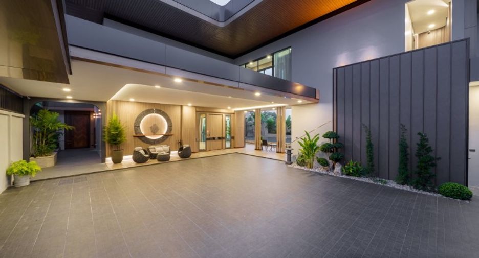 Haus zum Kauf mit 6 Zimmer in Bang Lamung, Chonburi