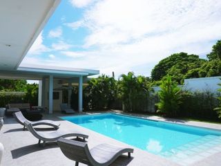 For rent 3 bedrooms villa in Mueang Phuket, Phuket