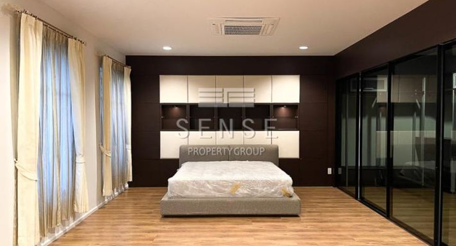 Condo en alquiler de 5 habitaciones en Yan Nawa, Bangkok