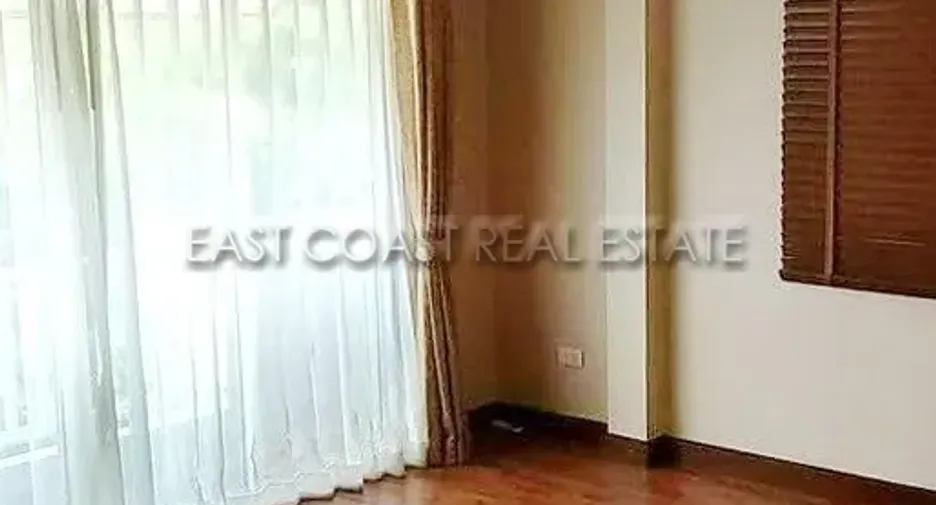 À vendre 3 chambres maison à Bang Saray, Pattaya