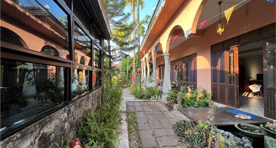 Hotel en venta de 9 habitaciones en Sattahip, Chonburi