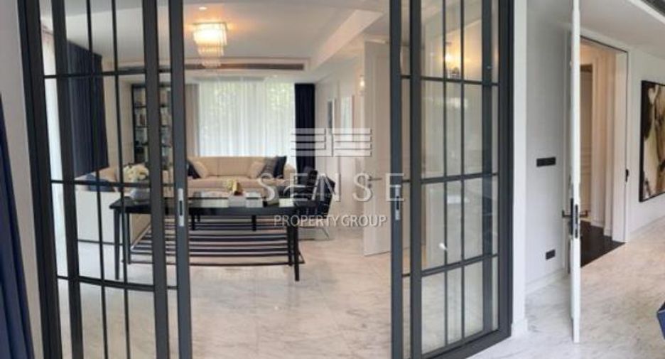 For sale and for rent 4 bedrooms condo in Watthana, Bangkok