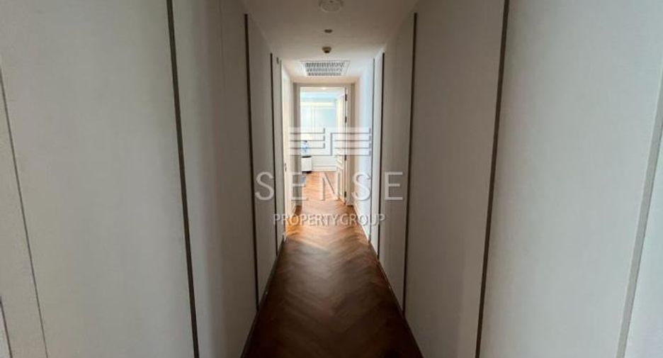 For sale and for rent 4 bedrooms condo in Watthana, Bangkok