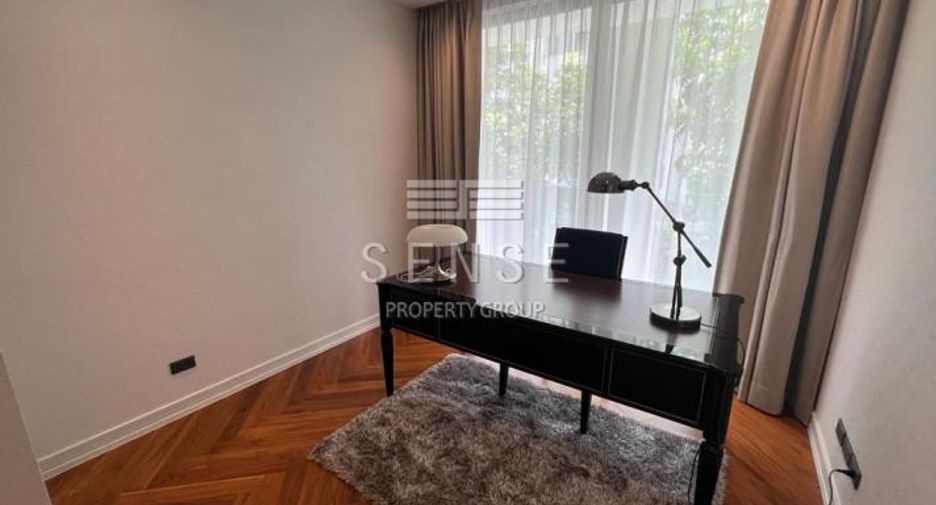 For sale and for rent 4 bedrooms condo in Watthana, Bangkok