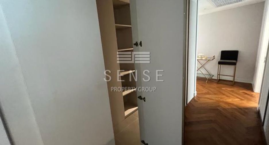 For sale and for rent 4 bedrooms condo in Watthana, Bangkok