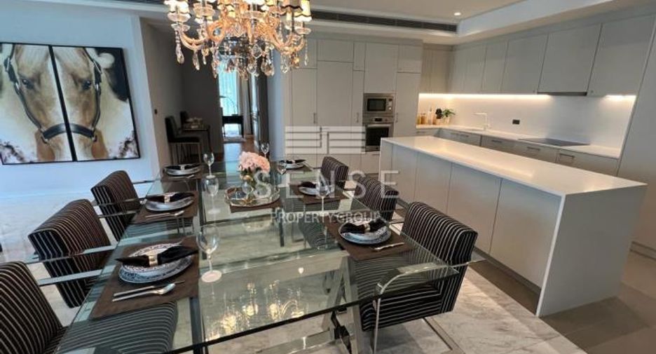 For sale and for rent 4 bedrooms condo in Watthana, Bangkok