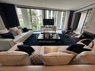 For sale 4 Beds condo in Watthana, Bangkok