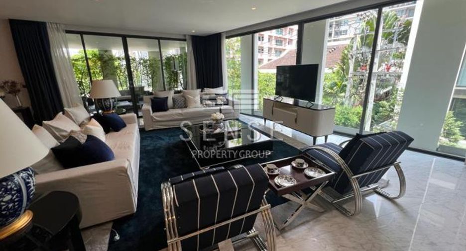 For sale and for rent 4 bedrooms condo in Watthana, Bangkok