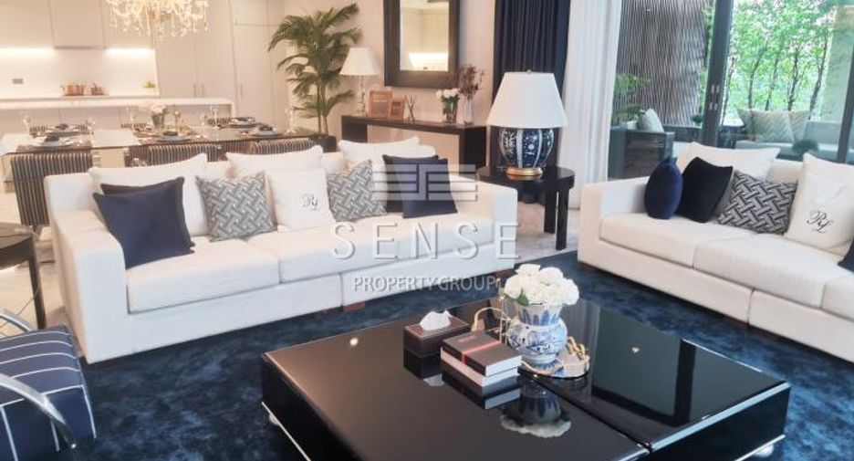 For sale and for rent 4 bedrooms condo in Watthana, Bangkok