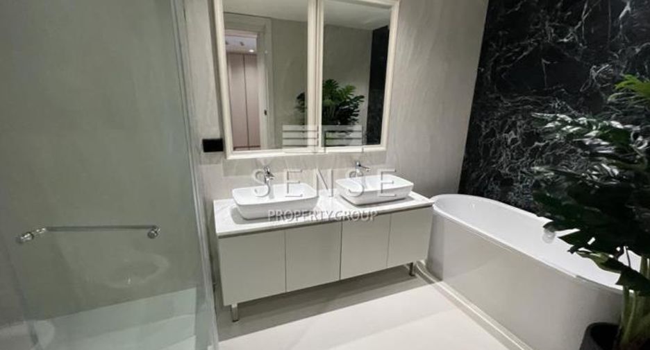 For sale and for rent 4 bedrooms condo in Watthana, Bangkok