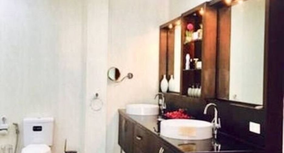 Casa en alquiler y en venta de 5 habitaciones en Bang Lamung, Chonburi