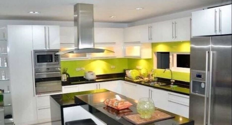 Casa en alquiler y en venta de 5 habitaciones en Bang Lamung, Chonburi