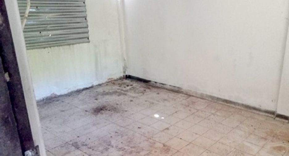 For sale 2 bedrooms townhouse in Tha Yang, Phetchaburi