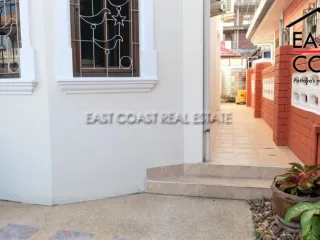 Casa en venta de 5 habitaciones en Bang Lamung, Chonburi