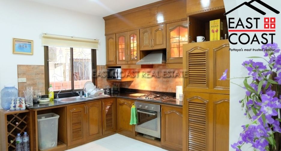 Haus zum Kauf mit 5 Zimmer in Bang Lamung, Chonburi