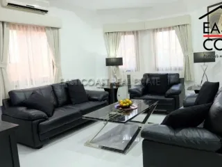 Casa en venta de 5 habitaciones en Bang Lamung, Chonburi
