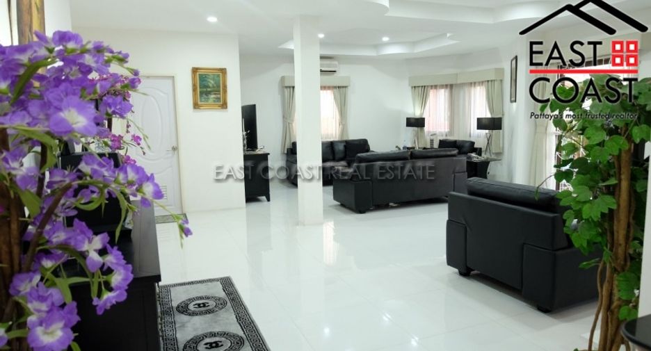 Haus zum Kauf mit 5 Zimmer in Bang Lamung, Chonburi