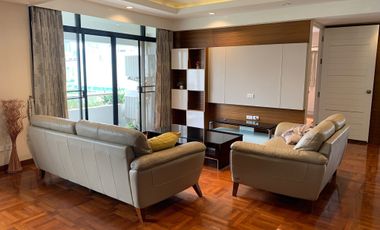 For rent 3 bed condo in Khlong Toei, Bangkok