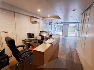 For sale 1 Beds house in Bang Rak, Bangkok
