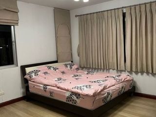 For sale 2 bed condo in Huai Khwang, Bangkok