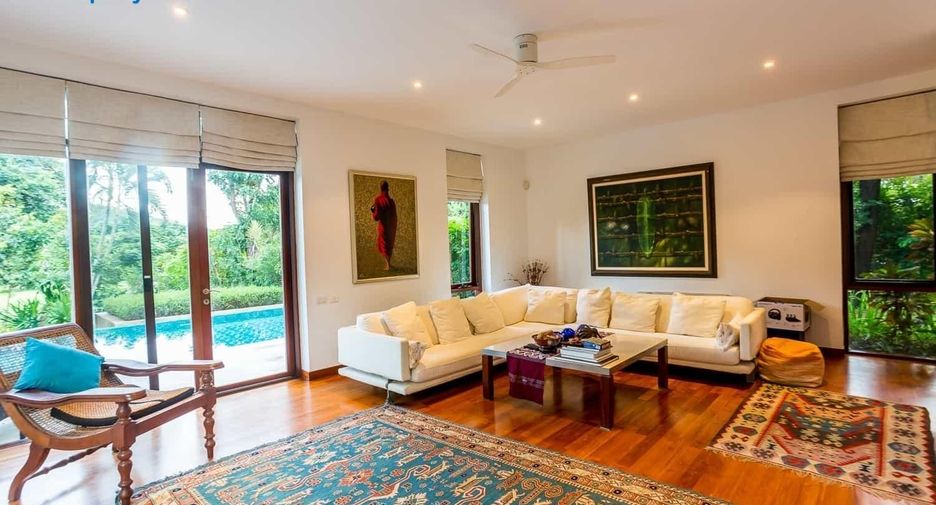 For sale 4 Beds villa in Cha Am, Phetchaburi