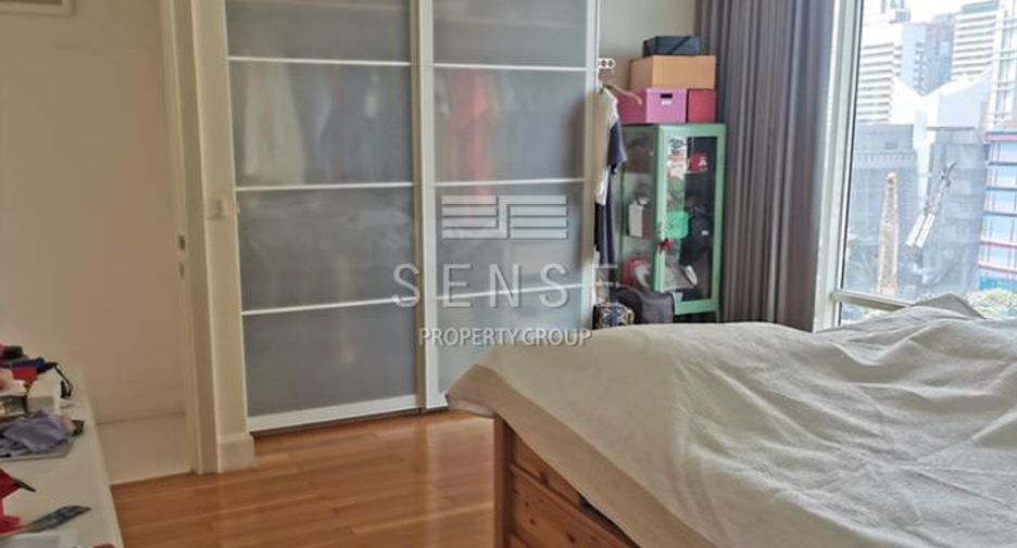 For sale 3 bedrooms condo in Watthana, Bangkok