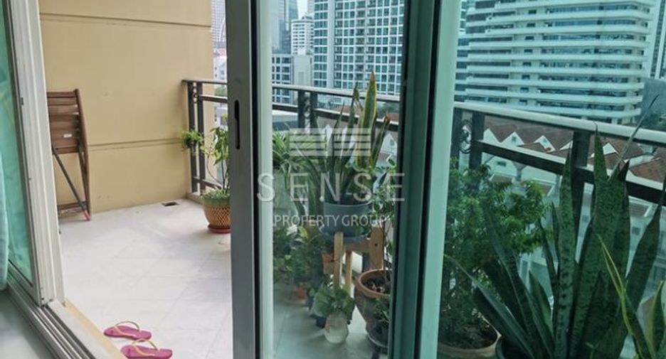 For sale 3 bedrooms condo in Watthana, Bangkok