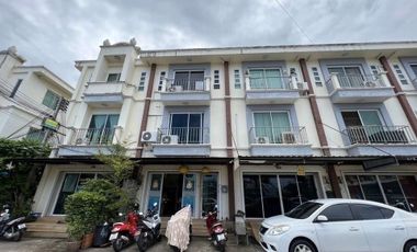 For sale 4 Beds townhouse in Mueang Phuket, Phuket