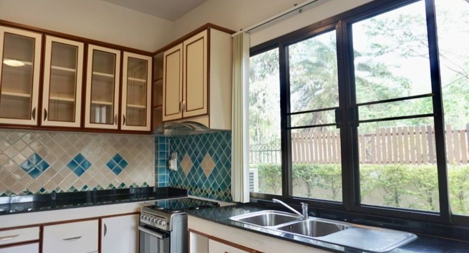 ให้เช่า 5 ห้องนอน บ้านเดี่ยว ใน หางดง, เชียงใหม่