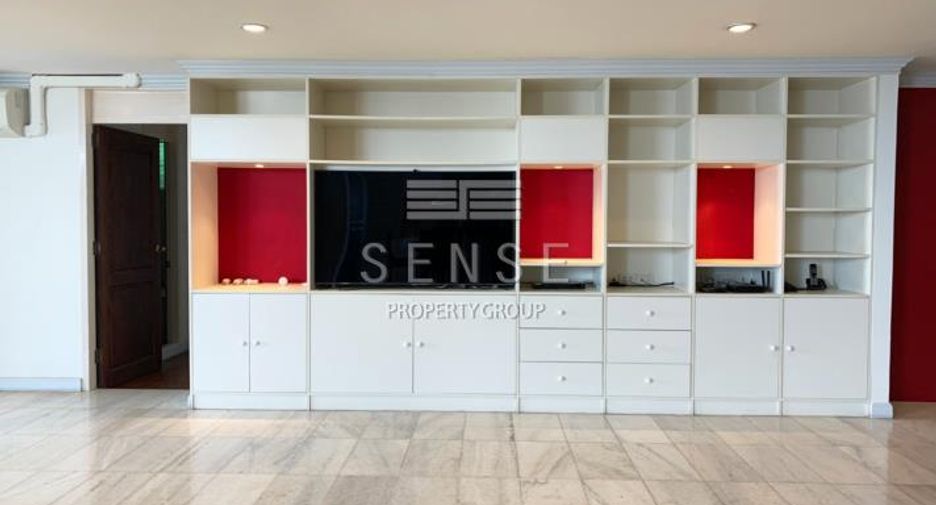 For sale and for rent 4 bedrooms condo in Watthana, Bangkok