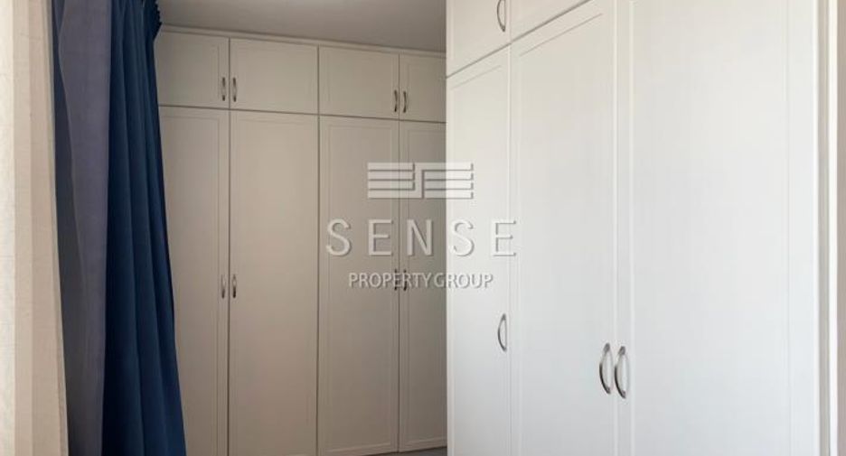 For sale and for rent 4 bedrooms condo in Watthana, Bangkok