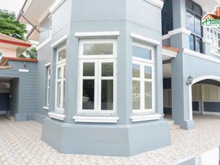 For sale 3 bedrooms house in Khlong Luang, Pathum Thani