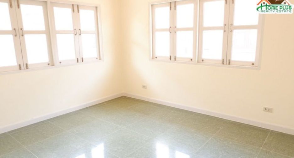 Haus zum Kauf mit 3 Zimmer in Khlong Luang, Pathum Thani