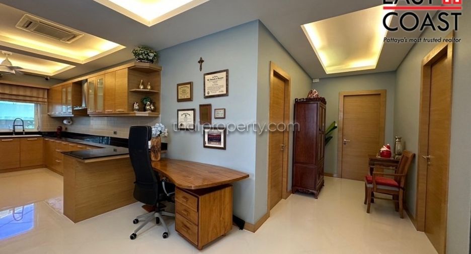 For sale 2 bedrooms house in East Pattaya, Pattaya