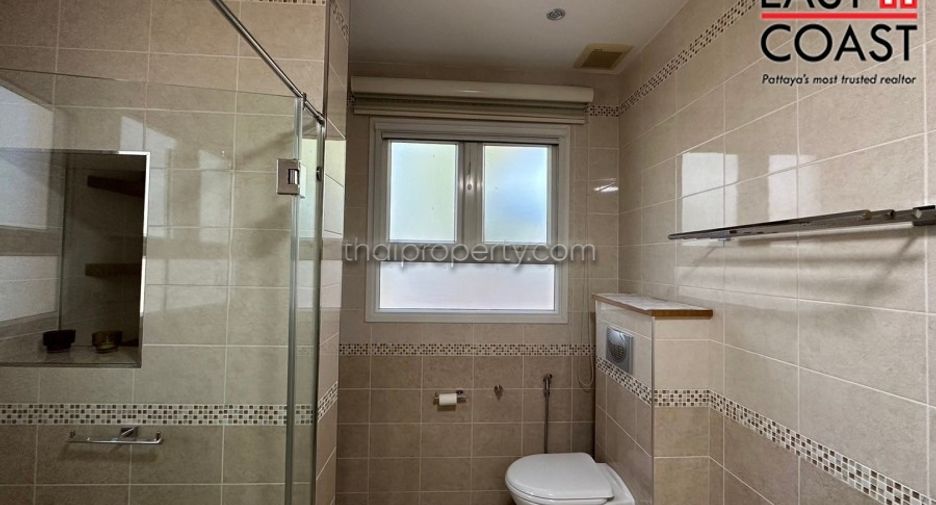 For sale 2 bedrooms house in East Pattaya, Pattaya
