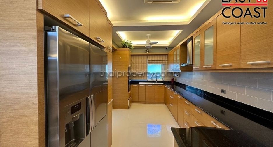 For sale 2 bedrooms house in East Pattaya, Pattaya