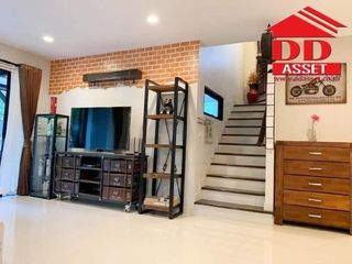 For sale 4 Beds house in Bangkok Noi, Bangkok