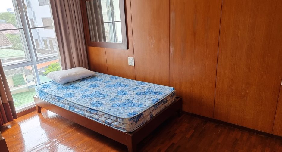 ขาย 3 เตียง ทาวน์เฮ้าส์ ใน วัฒนา, กรุงเทพฯ