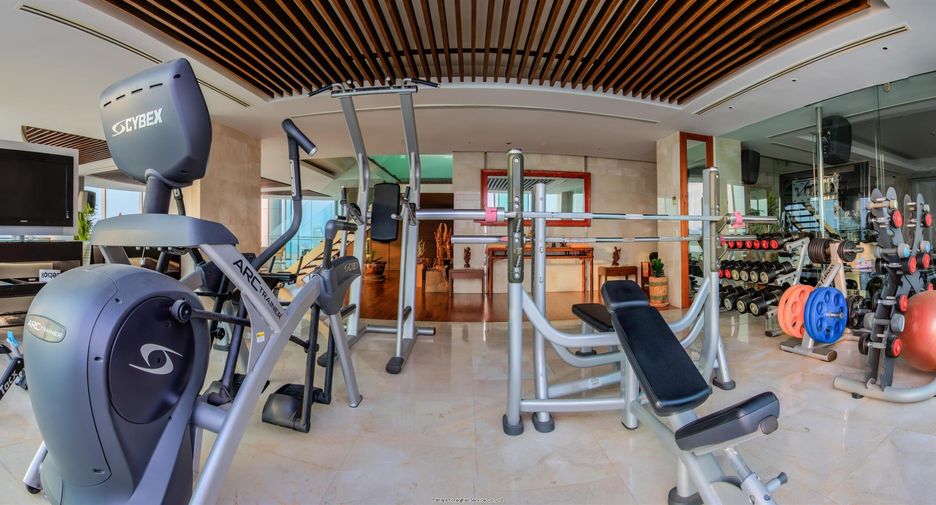 Condo en venta de 4 habitaciones en Central Pattaya, Pattaya