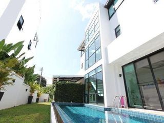 For rent and for sale 3 bedrooms villa in Mueang Phuket, Phuket