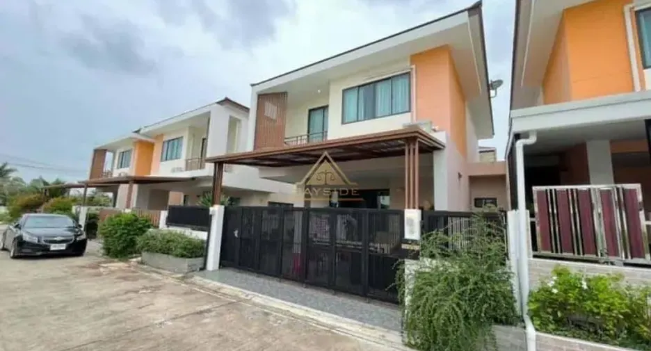 For rent 3 Beds townhouse in East Pattaya, Pattaya