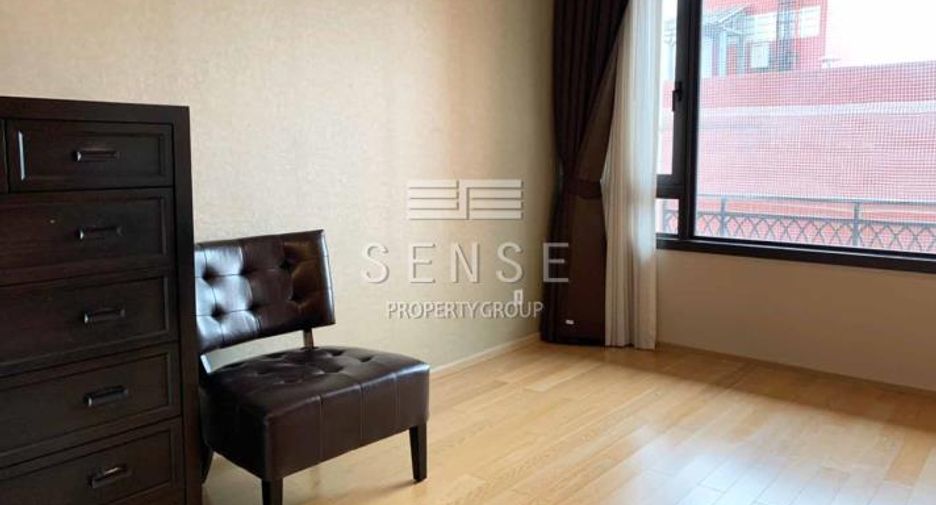 For rent 2 bedrooms condo in Pathum Wan, Bangkok
