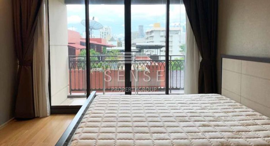 For rent 2 bedrooms condo in Pathum Wan, Bangkok