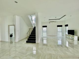 ให้เช่า 5 ห้องนอน บ้านเดี่ยว ใน บางละมุง, ชลบุรี