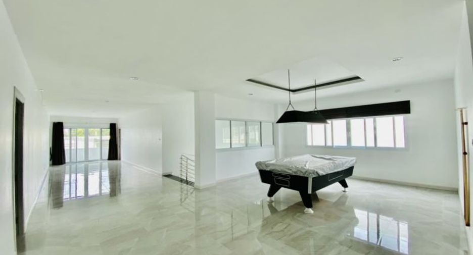 For rent 5 bedrooms house in Bang Lamung, Chonburi