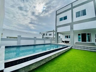 ให้เช่า 5 ห้องนอน บ้านเดี่ยว ใน บางละมุง, ชลบุรี