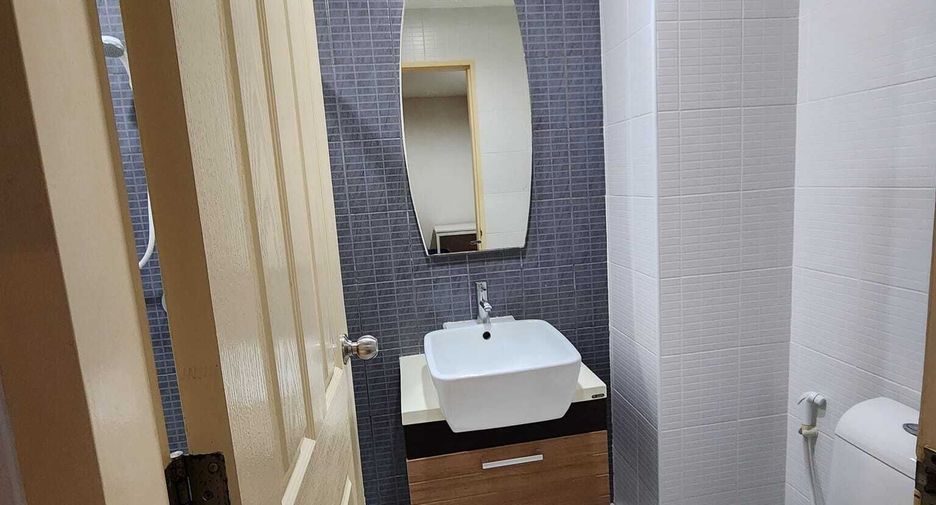 For sale studio condo in Phaya Thai, Bangkok