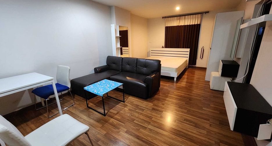 For sale studio condo in Phaya Thai, Bangkok